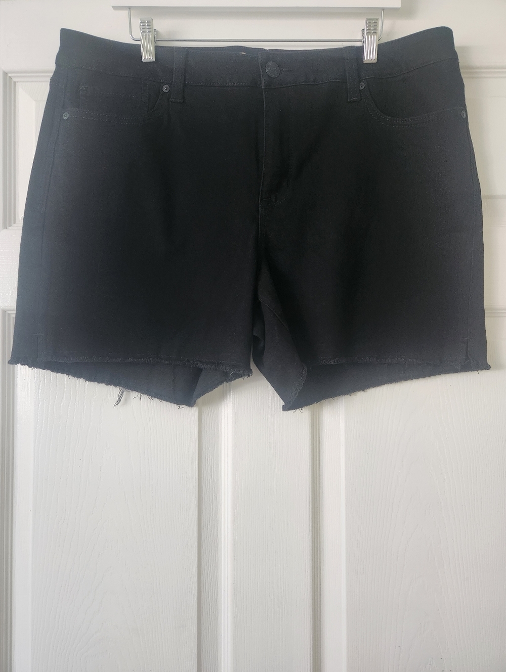 Seven7 Black Denim Cutoff Shorts with Frayed Hem - Women's 18